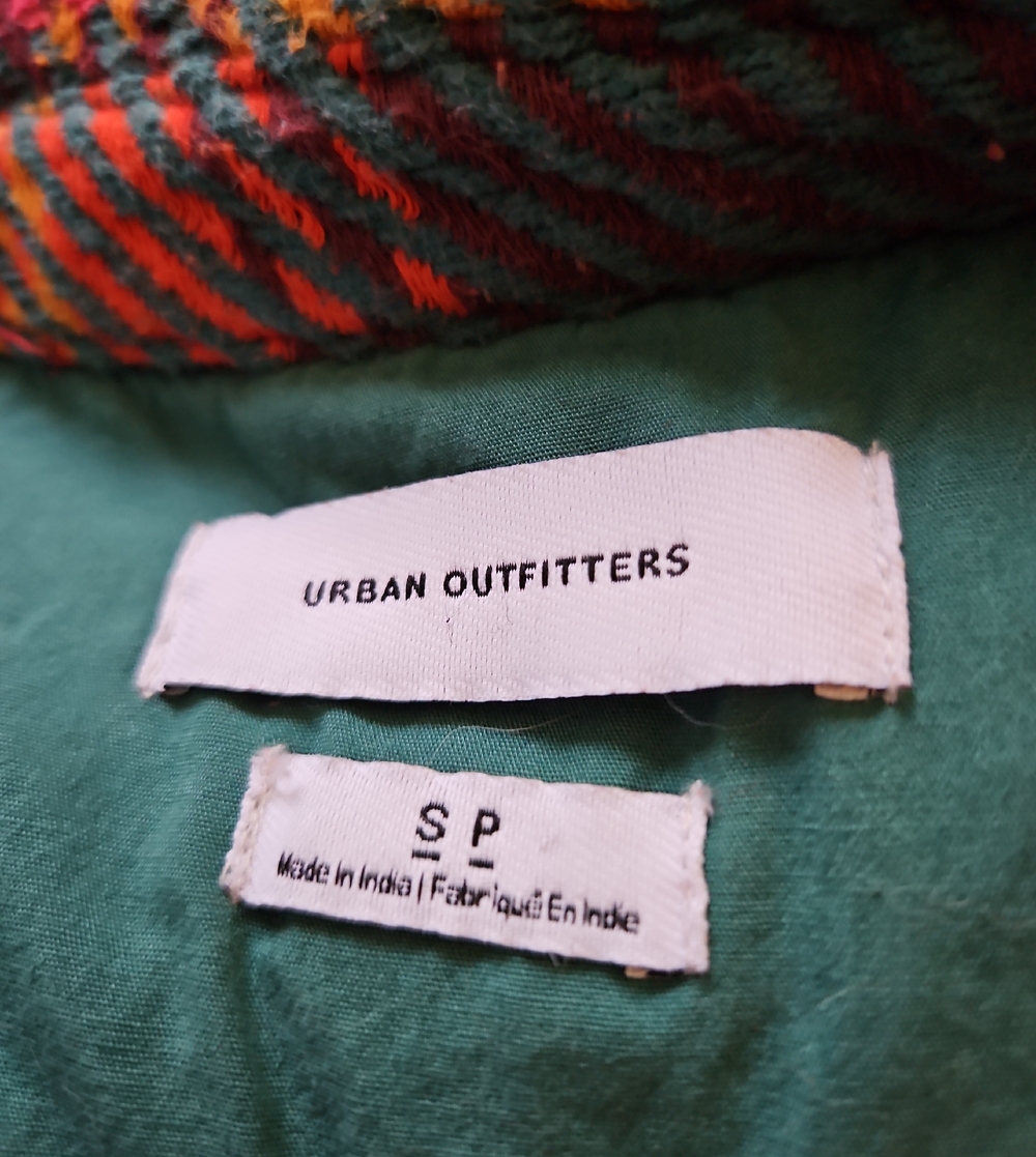 Urban Outfitters Oversized Plaid Shacket Cozy Multicolor Flannel Jacket - Size S - Picture 5 of 8